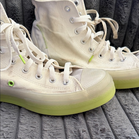 Men’s Converse Cream Glow in the Dark High-Tops with Neon Green Soles size 11.5 - Picture 3 of 15